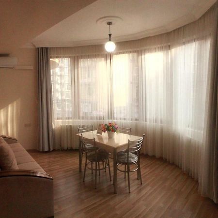 Hotel Tao Batoemi Buitenkant foto