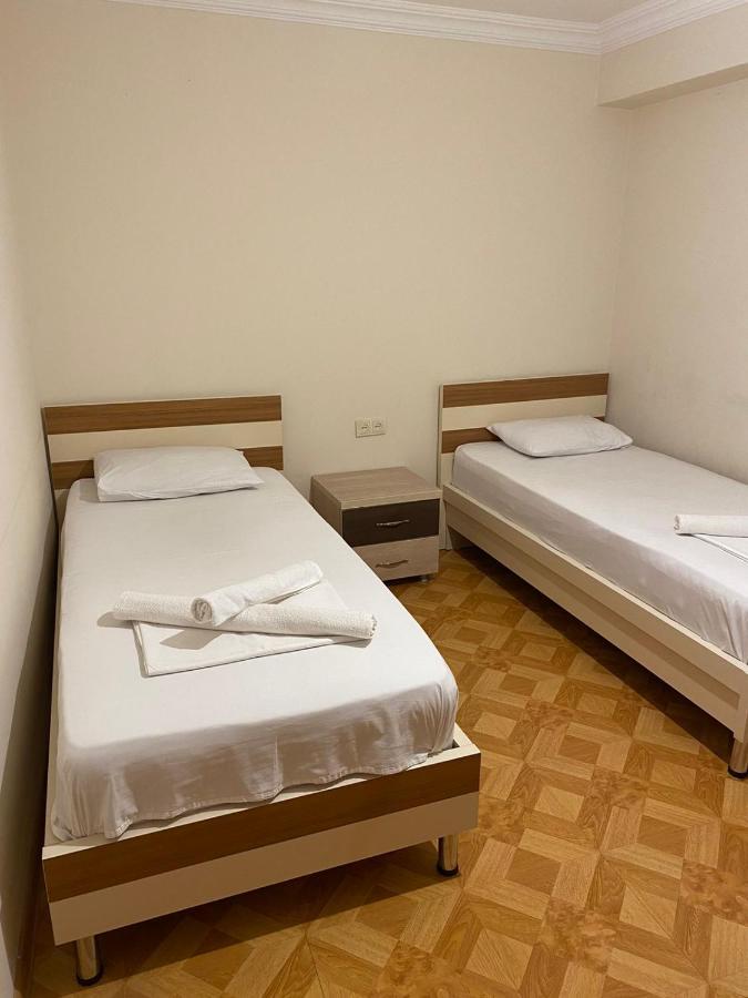 Hotel Tao Batoemi Buitenkant foto
