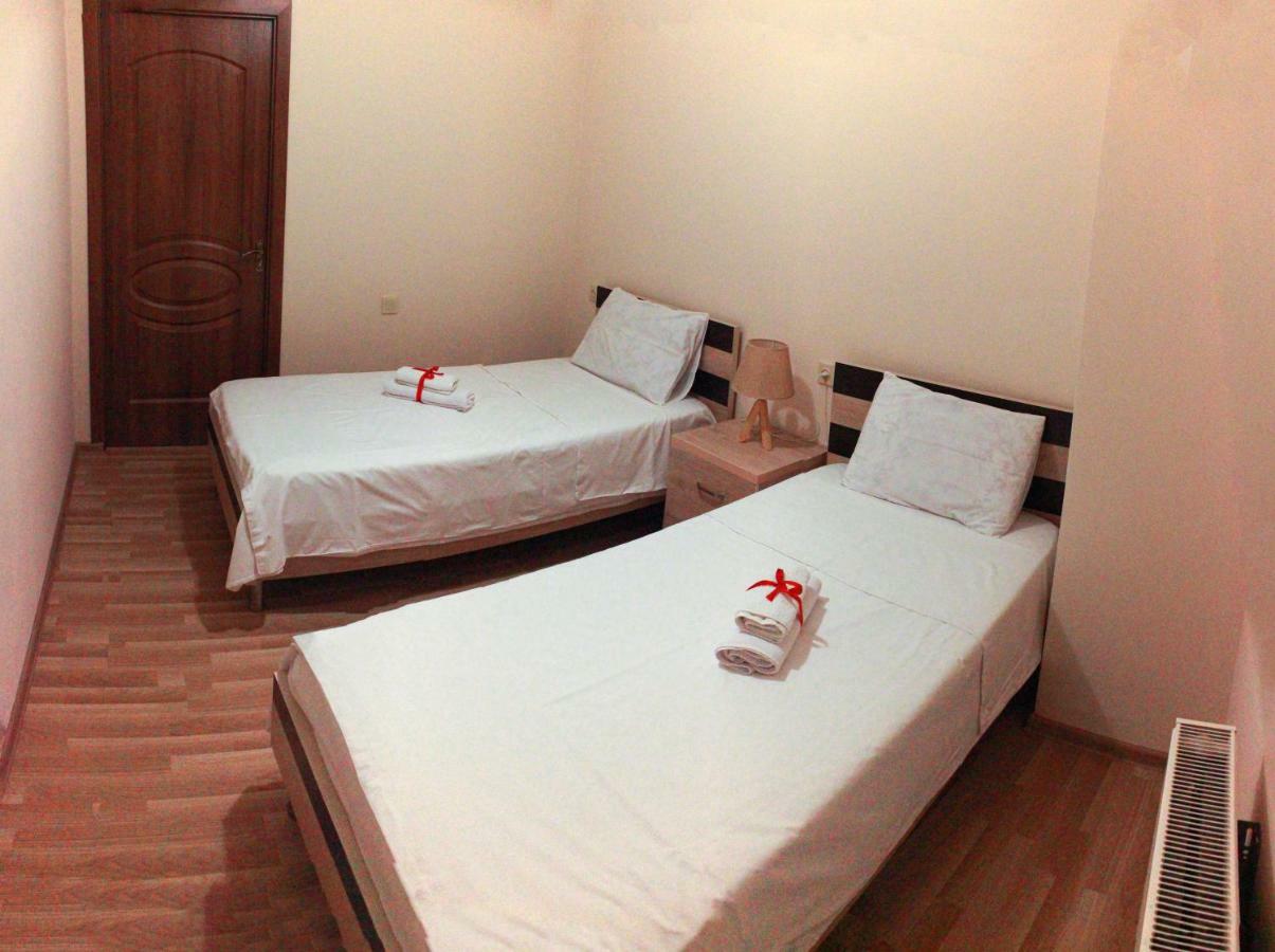 Hotel Tao Batoemi Buitenkant foto