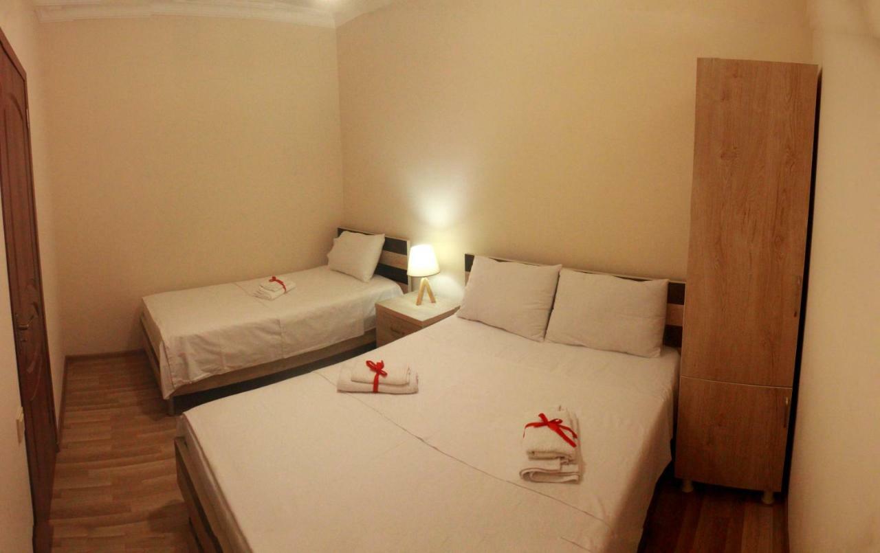Hotel Tao Batoemi Buitenkant foto